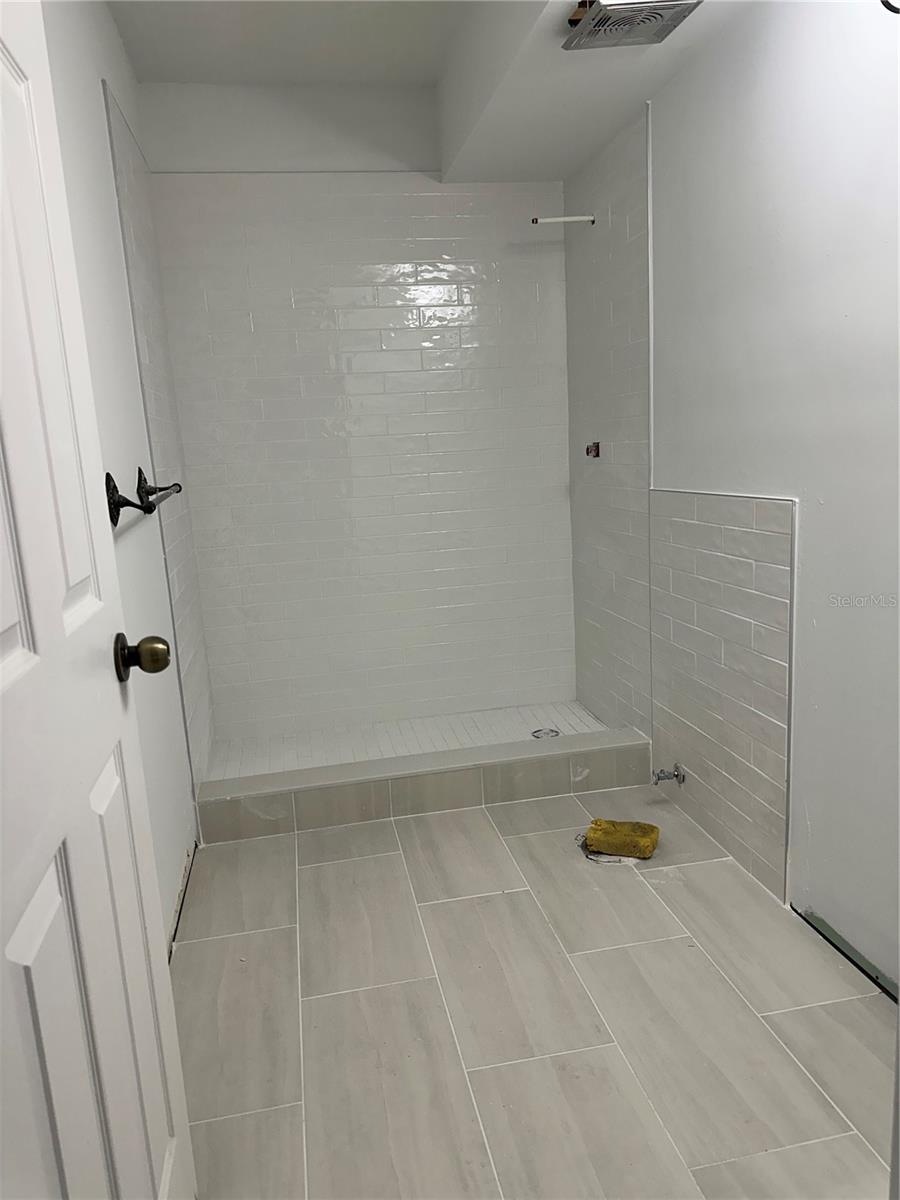 2415 Ne 7th St #2 Property Photo 22