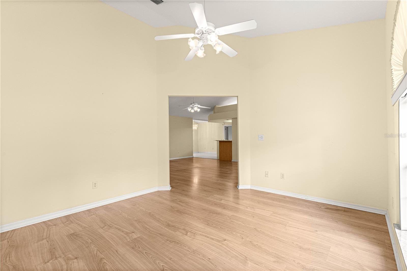 10884 Sw 53rd Cir Property Photo 7