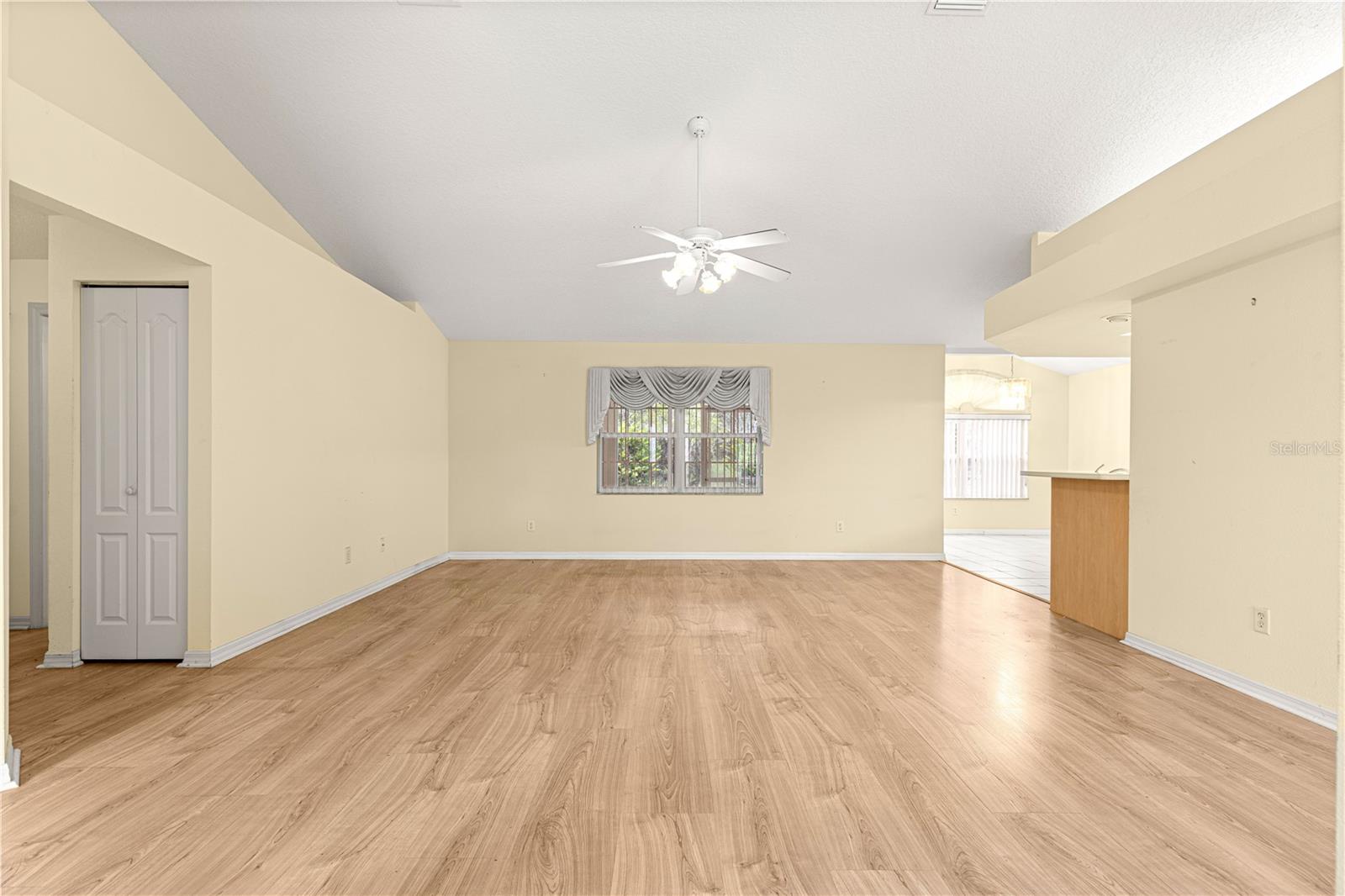 10884 Sw 53rd Cir Property Photo 10