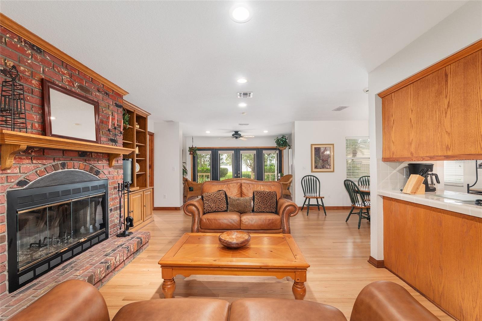 10745 Se Sunset Harbor Rd Property Photo 25