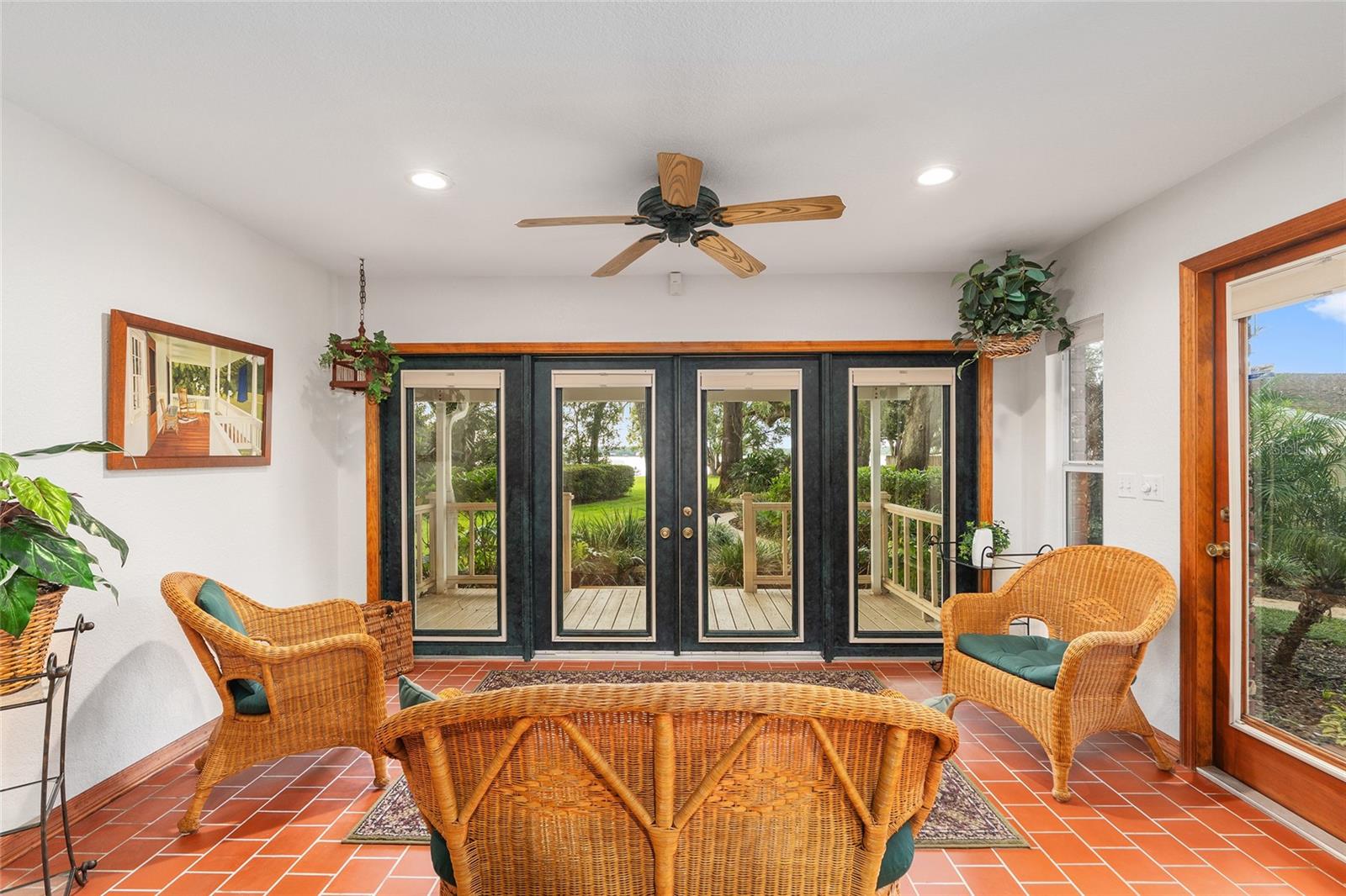 10745 Se Sunset Harbor Rd Property Photo 31