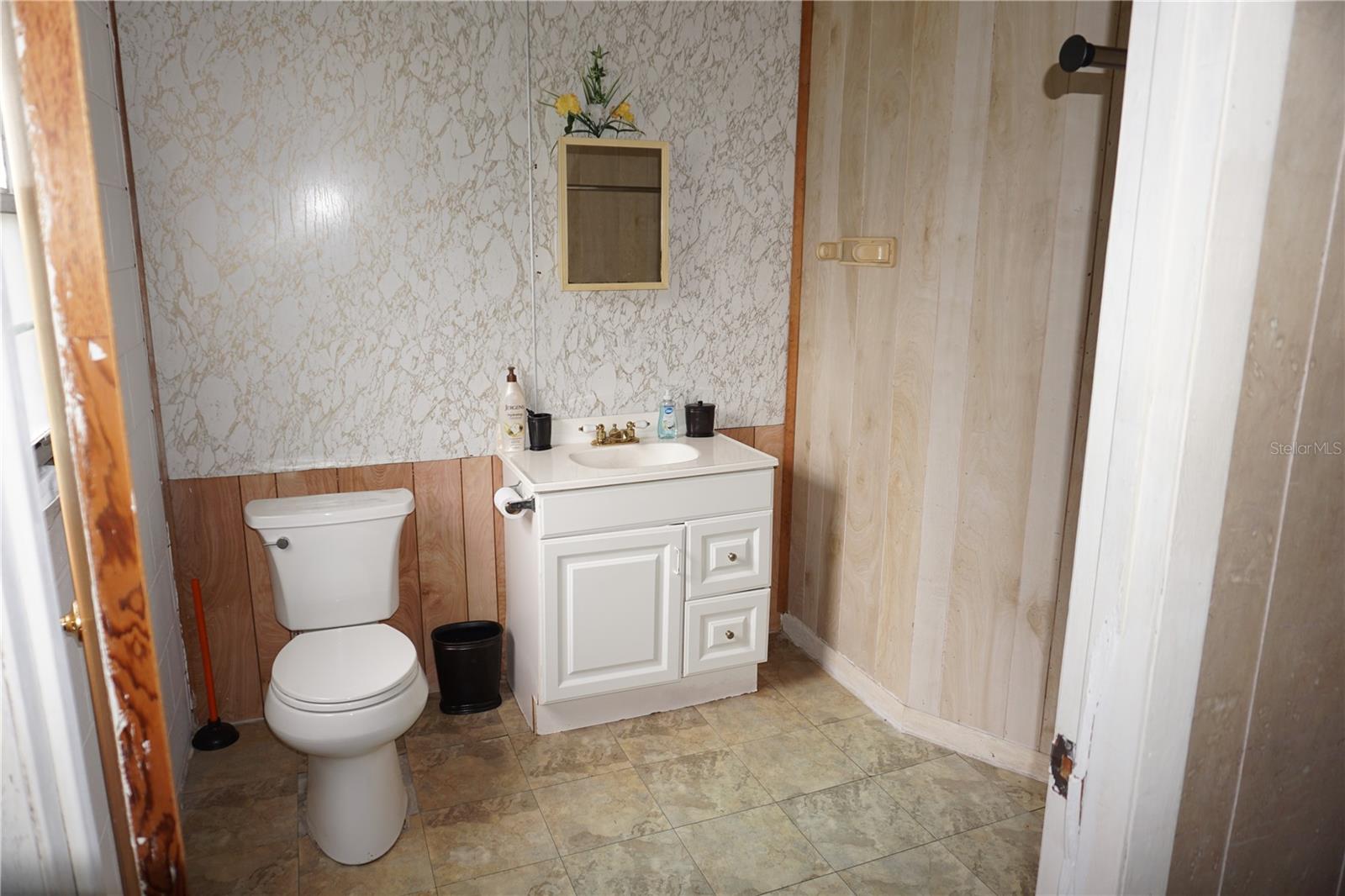 12701 Nw 38th Ave Property Photo 11