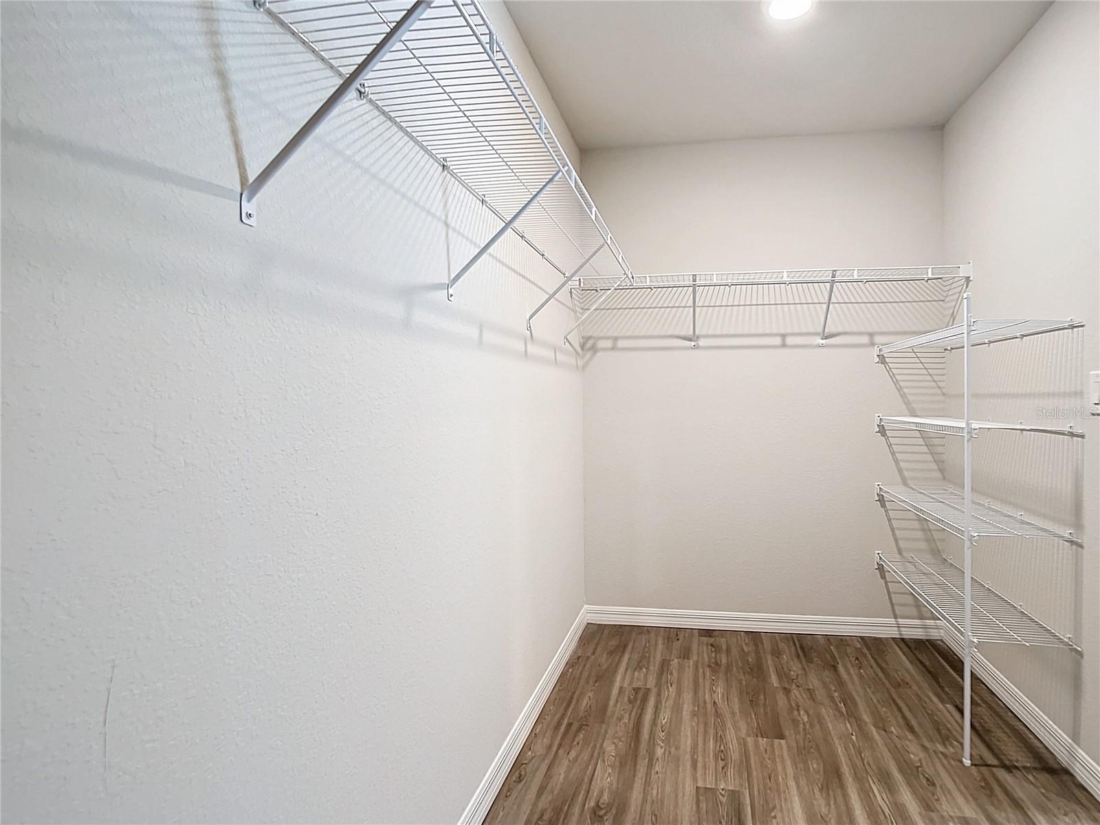 17389 Tyler Ave Property Photo 13