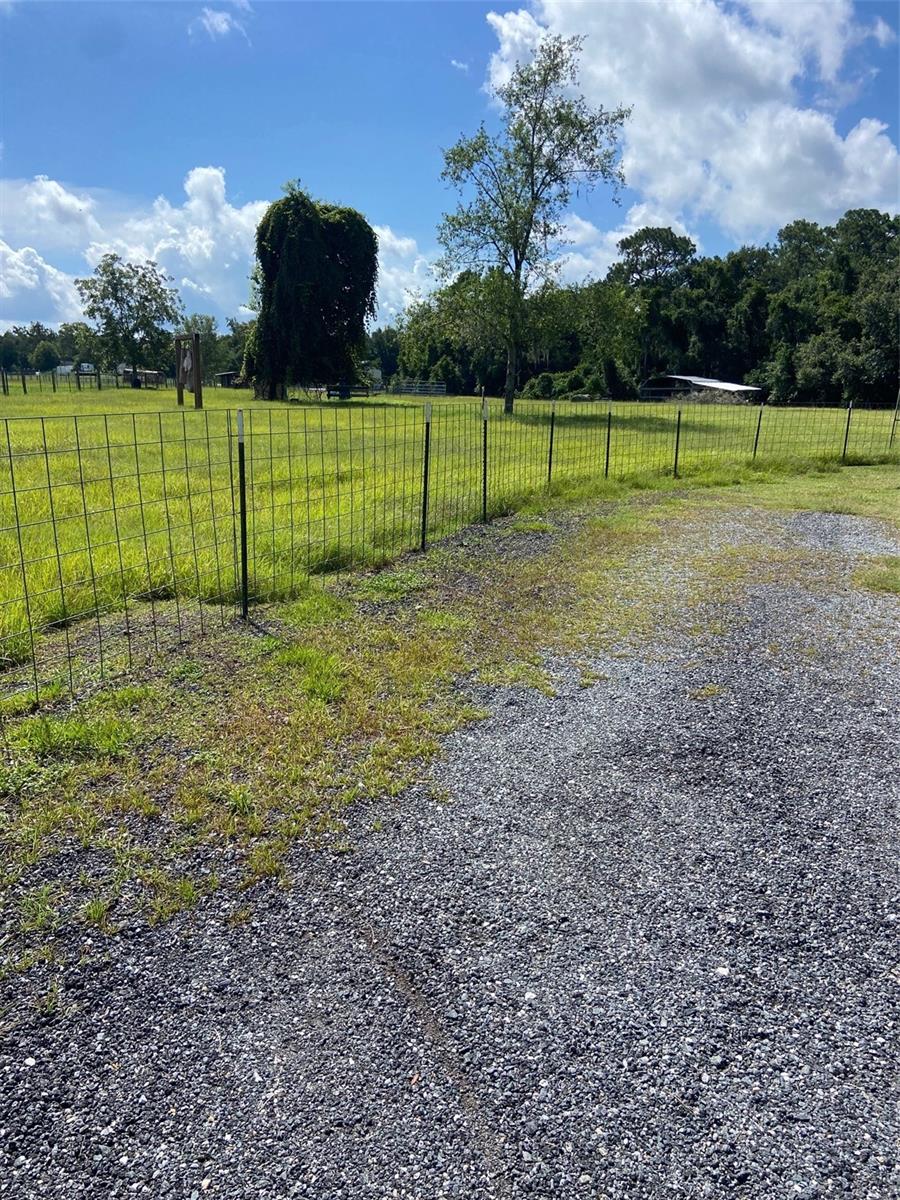 74 Locust Run Property Photo 2