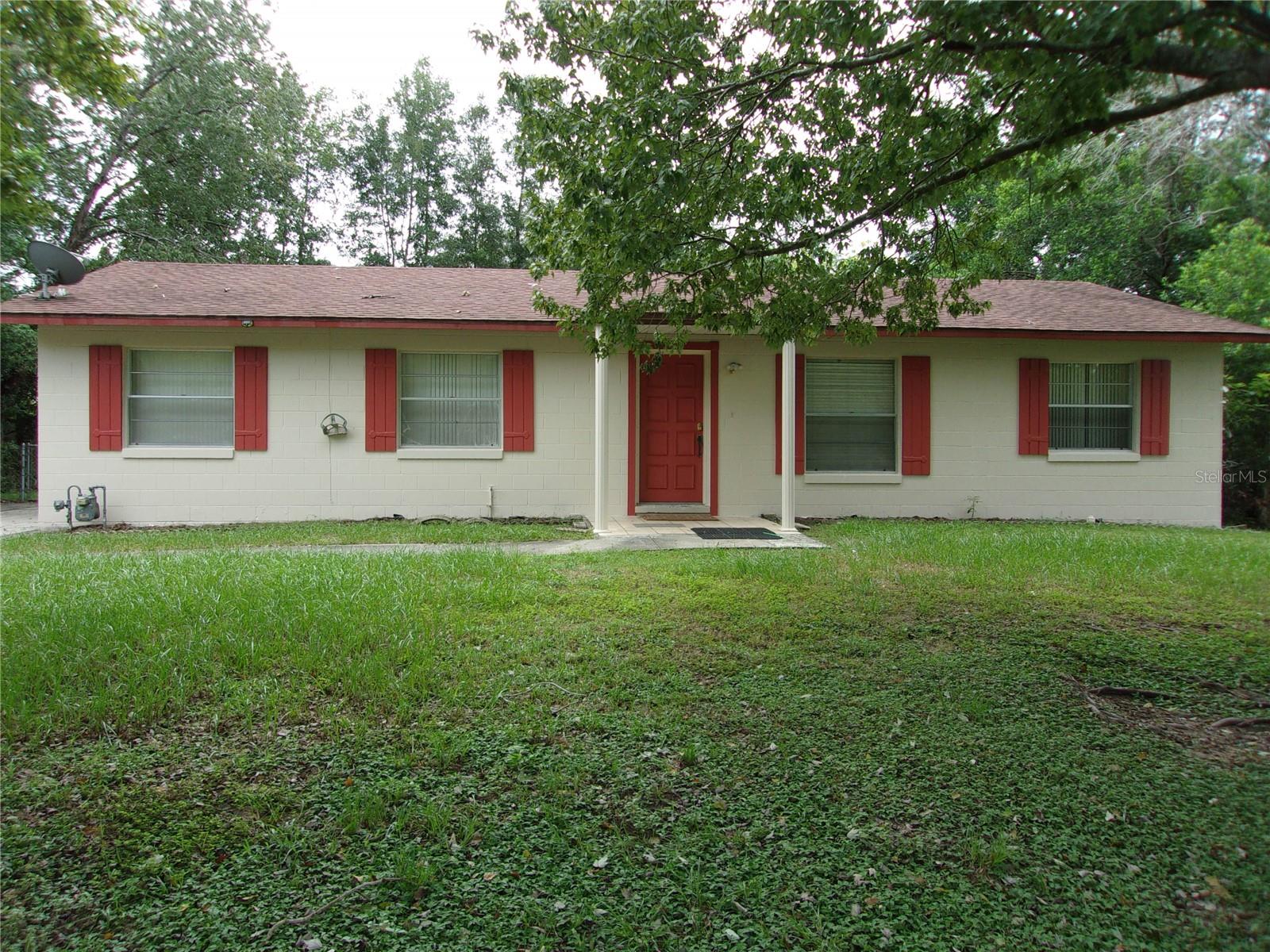 5700 Ne 6th Pl Property Photo 1