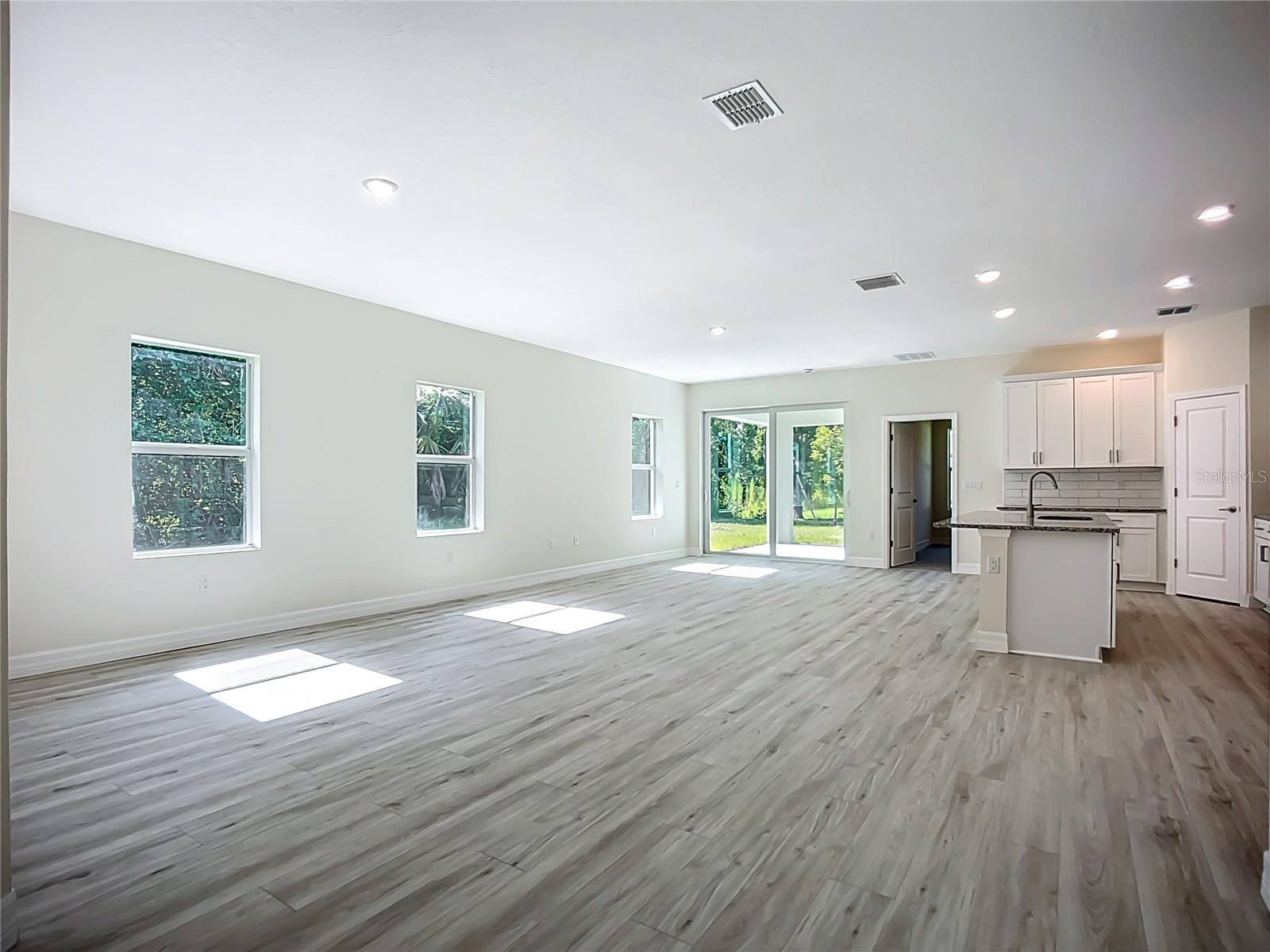1529 Geranium Ave Property Photo 3
