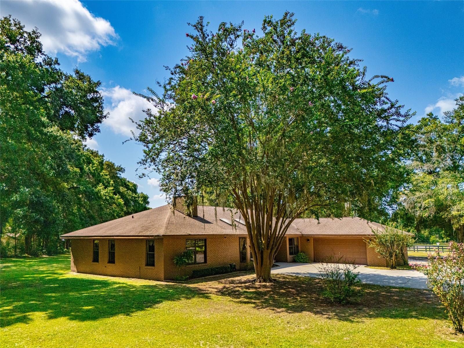 9901 Sw 67th Ter Property Photo