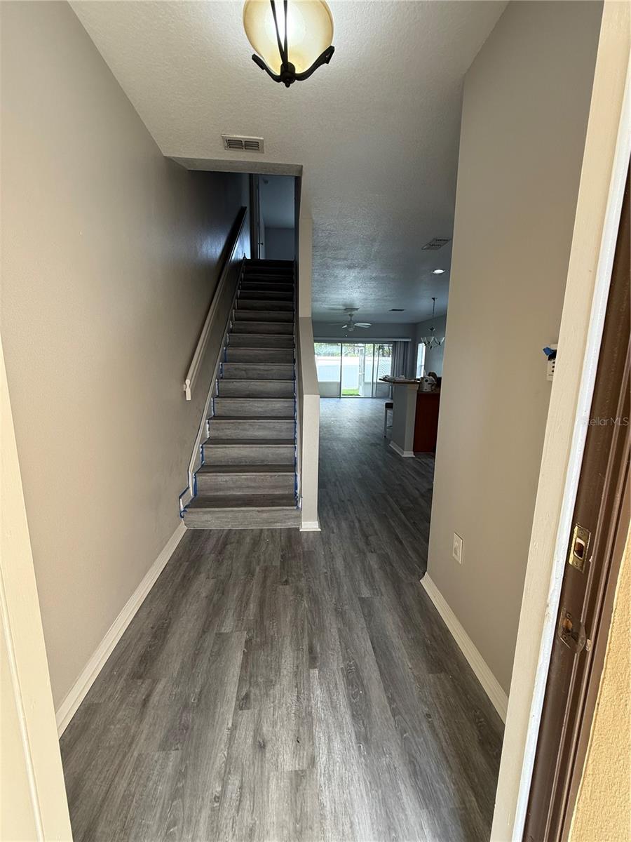 20460 Needletree Dr Property Photo 3