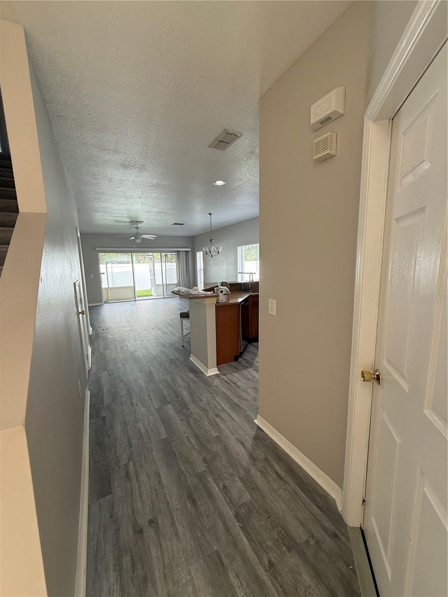 20460 Needletree Dr Property Photo 4