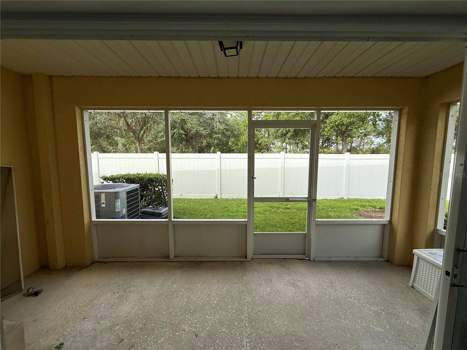20460 Needletree Dr Property Photo 13