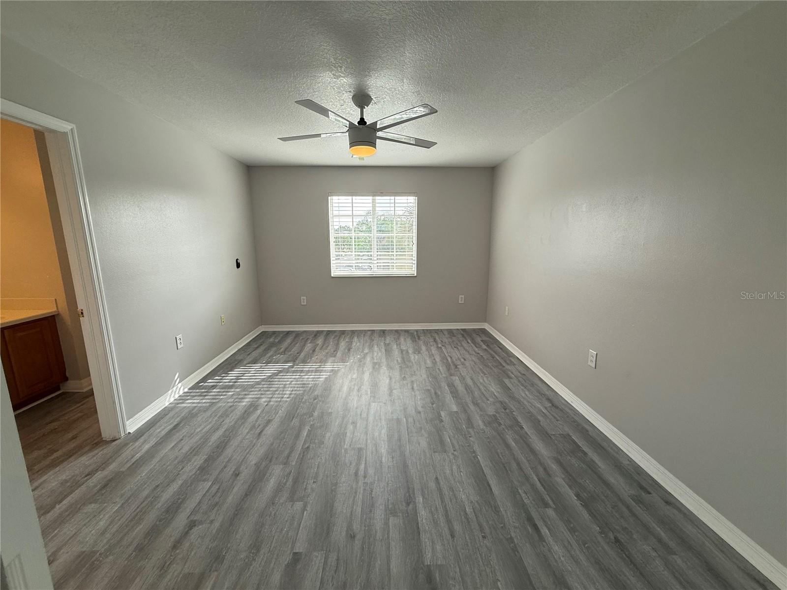 20460 Needletree Dr Property Photo 24