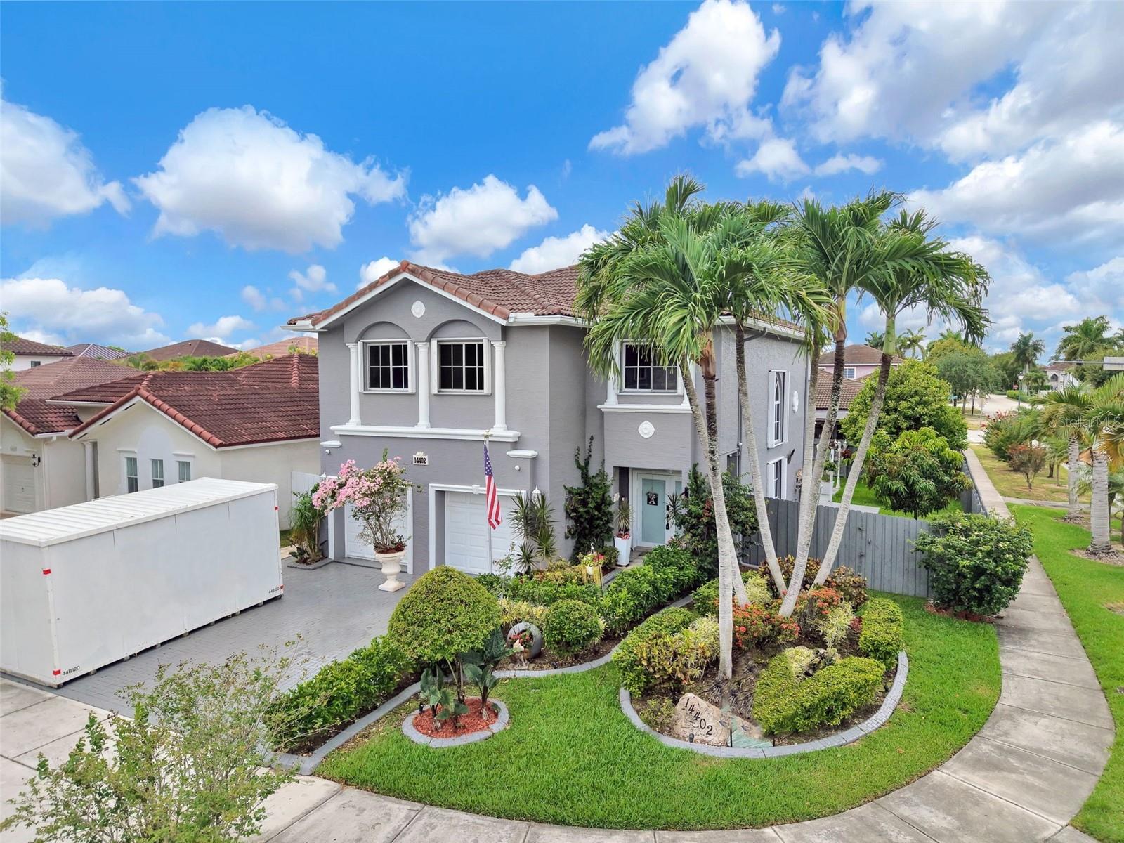 14402 Sw 157th Path Property Photo 1