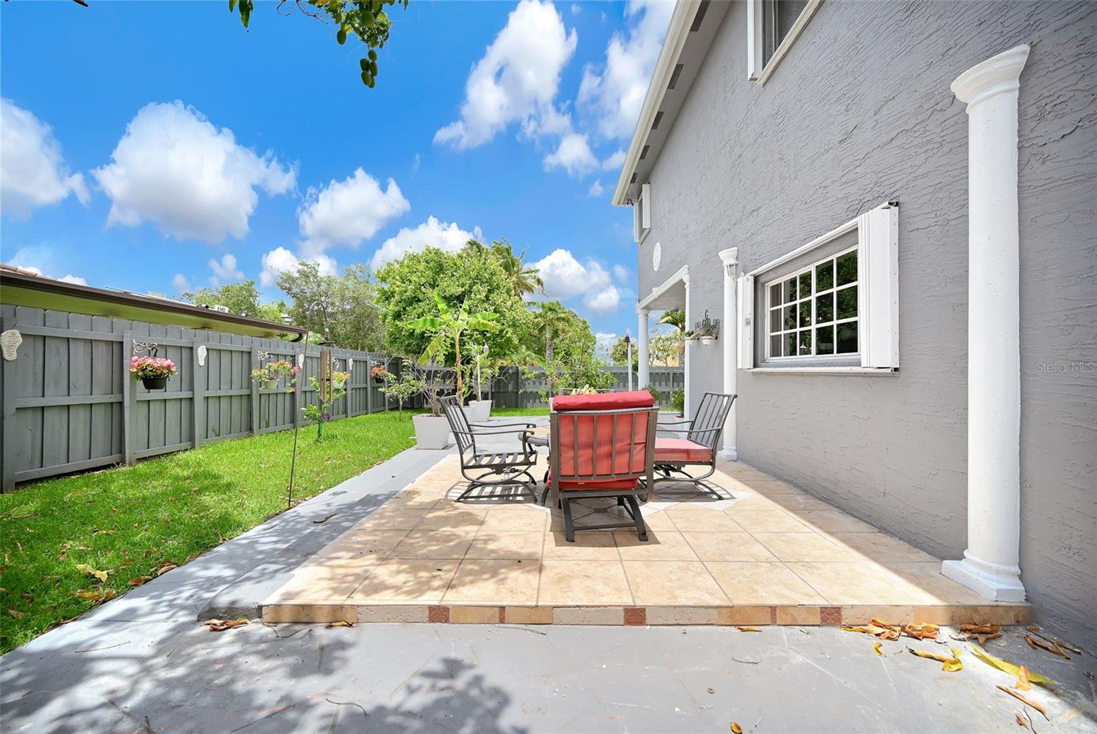 14402 Sw 157th Path Property Photo 34