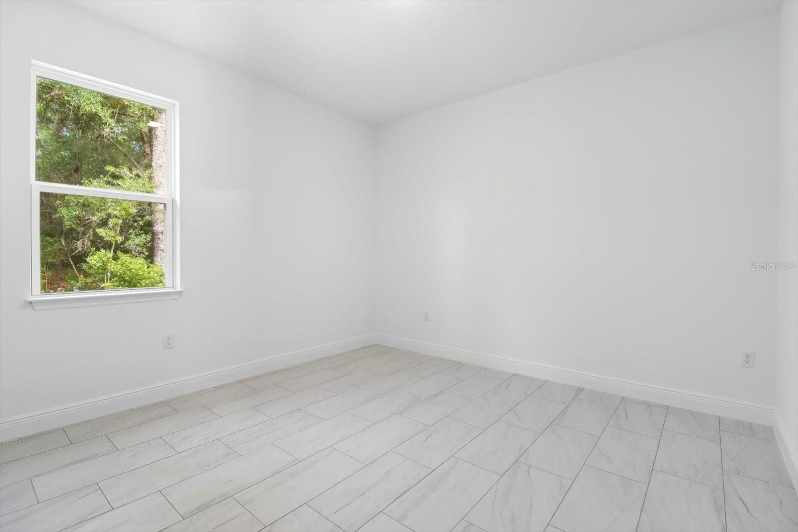 225 W Diego Pl Property Photo 32