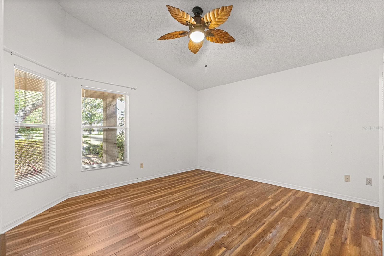 9093 Sw 91st Cir Property Photo 5