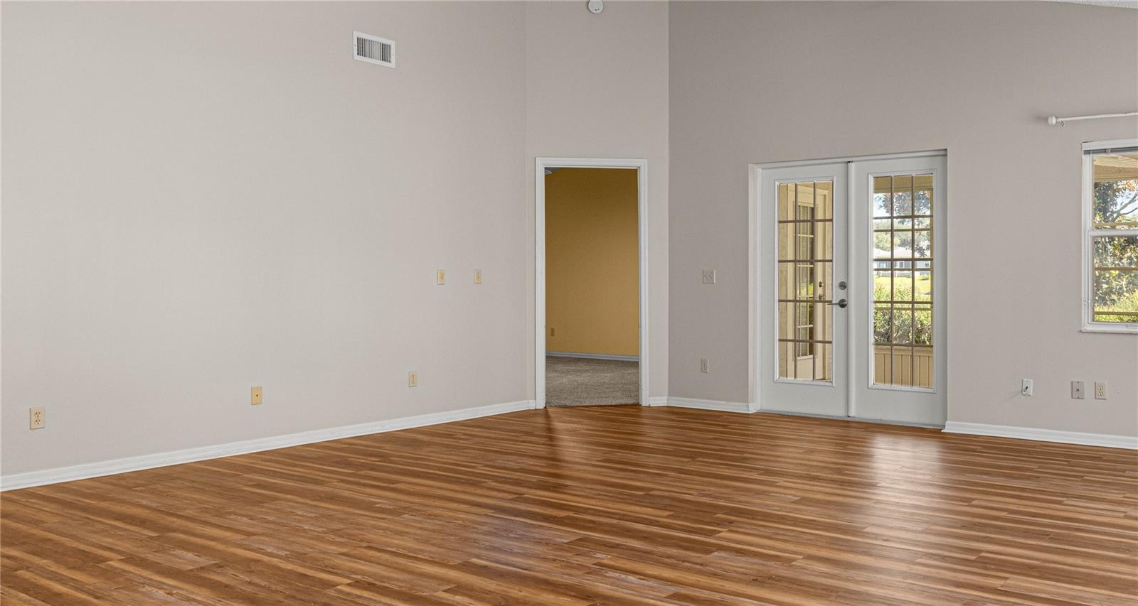9093 Sw 91st Cir Property Photo 12