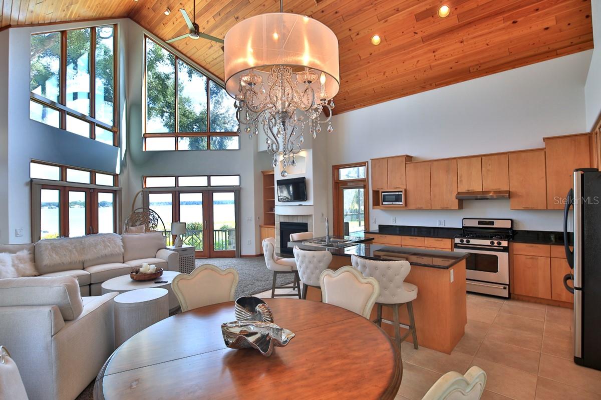 11035 Se Sunset Harbor Rd Property Photo 55