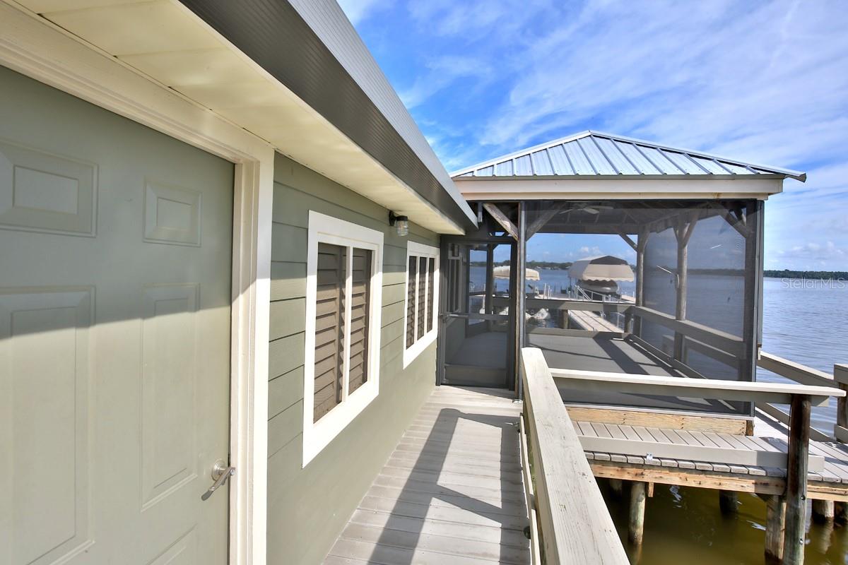11035 Se Sunset Harbor Rd Property Photo 79