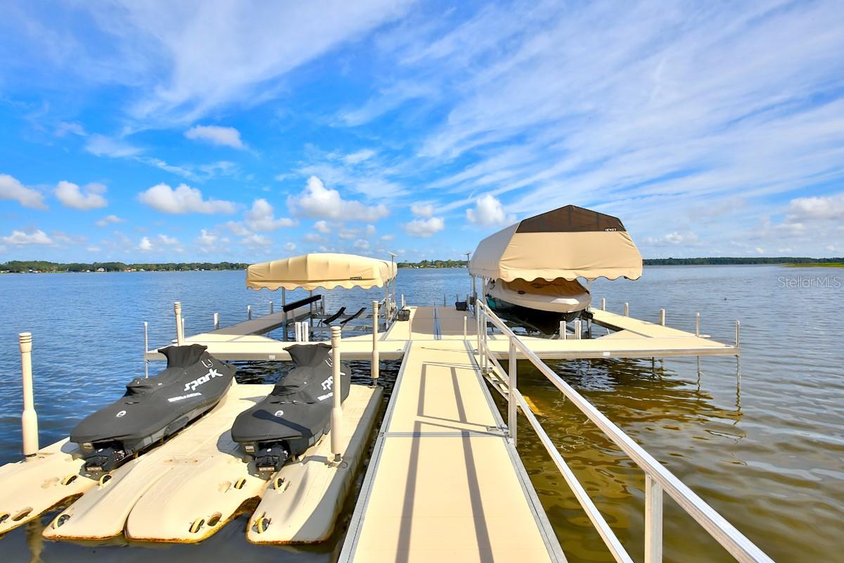 11035 Se Sunset Harbor Rd Property Photo 84