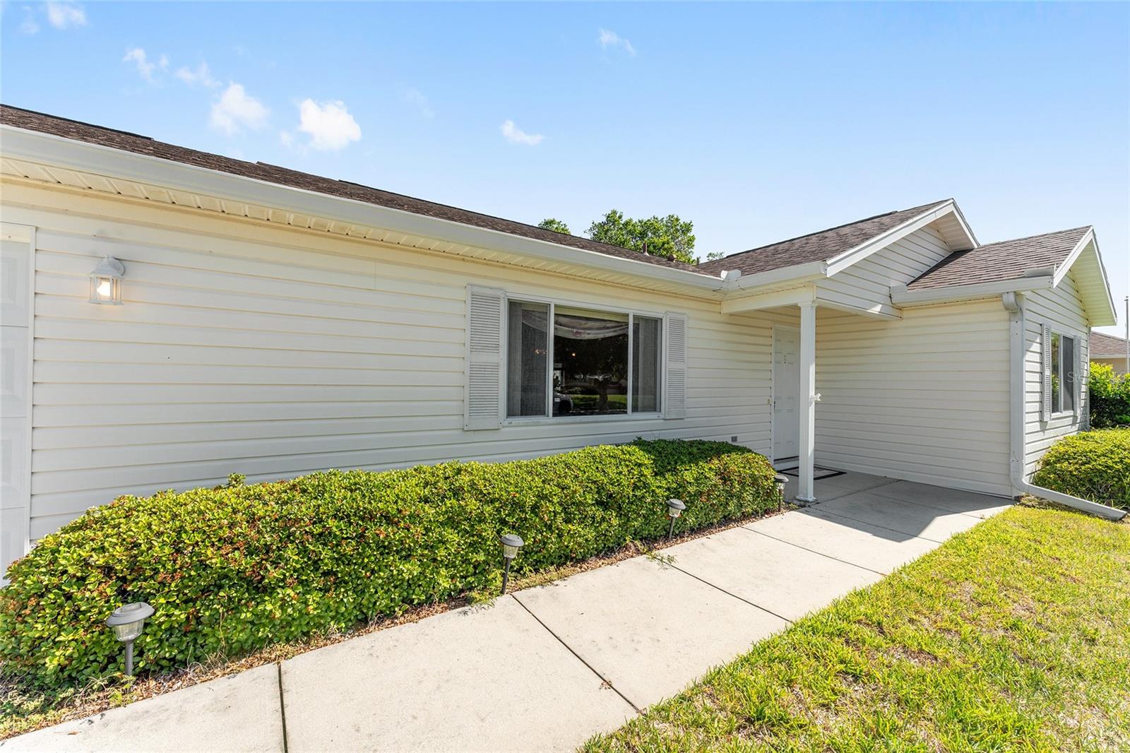 11587 Sw 139th Pl Property Photo 4