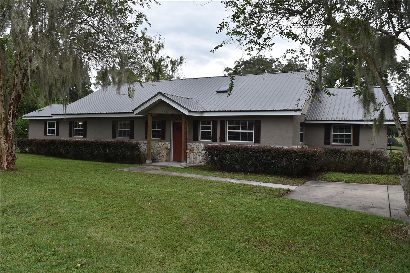 1722 NW 35 ST