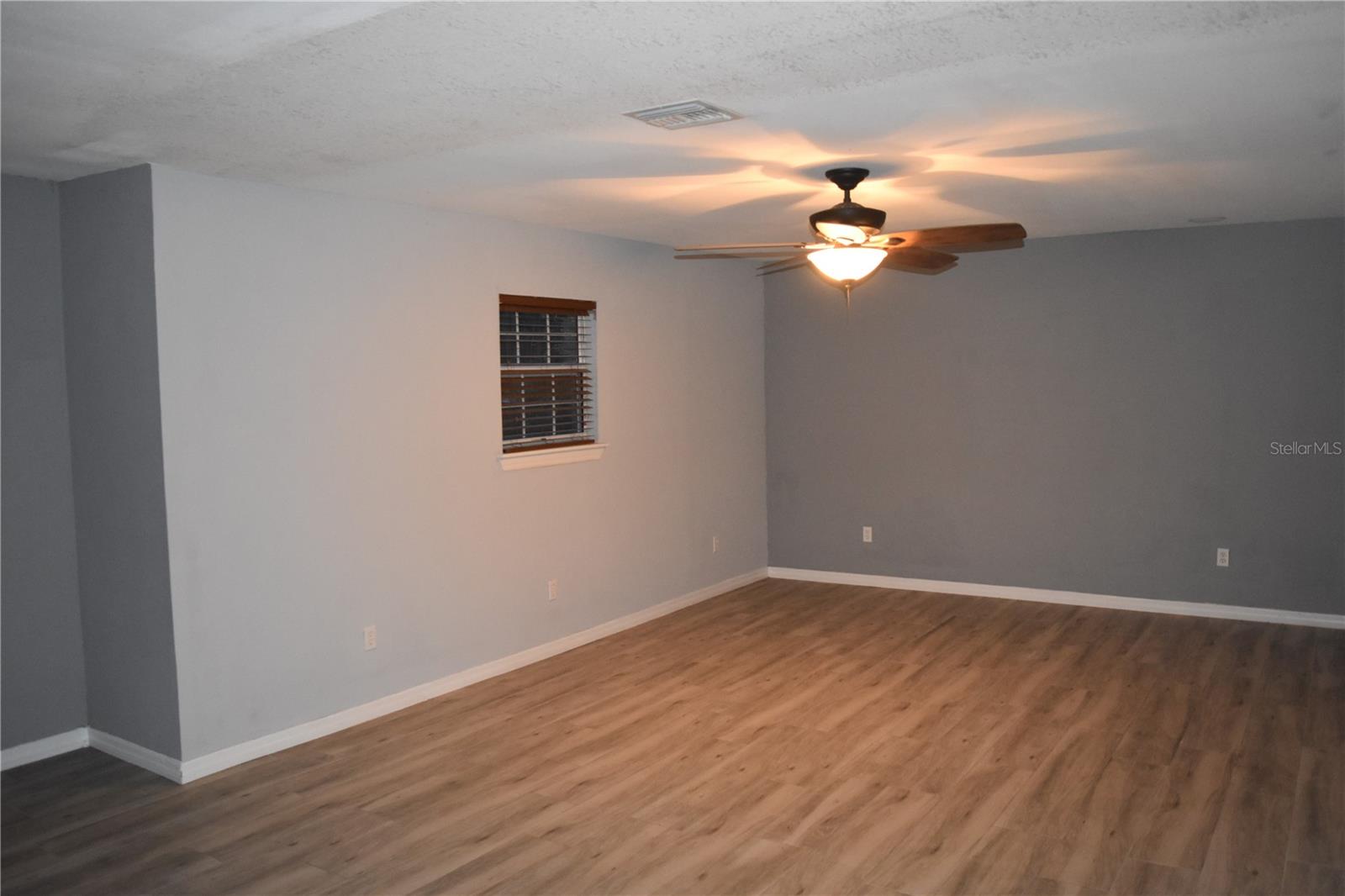 1722 Nw 35 St Property Photo 9