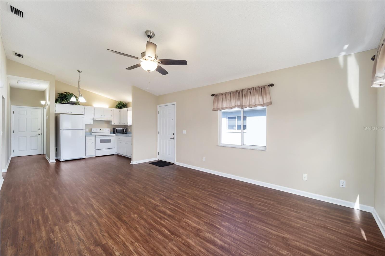1921 Nw 50th Cir Property Photo 17