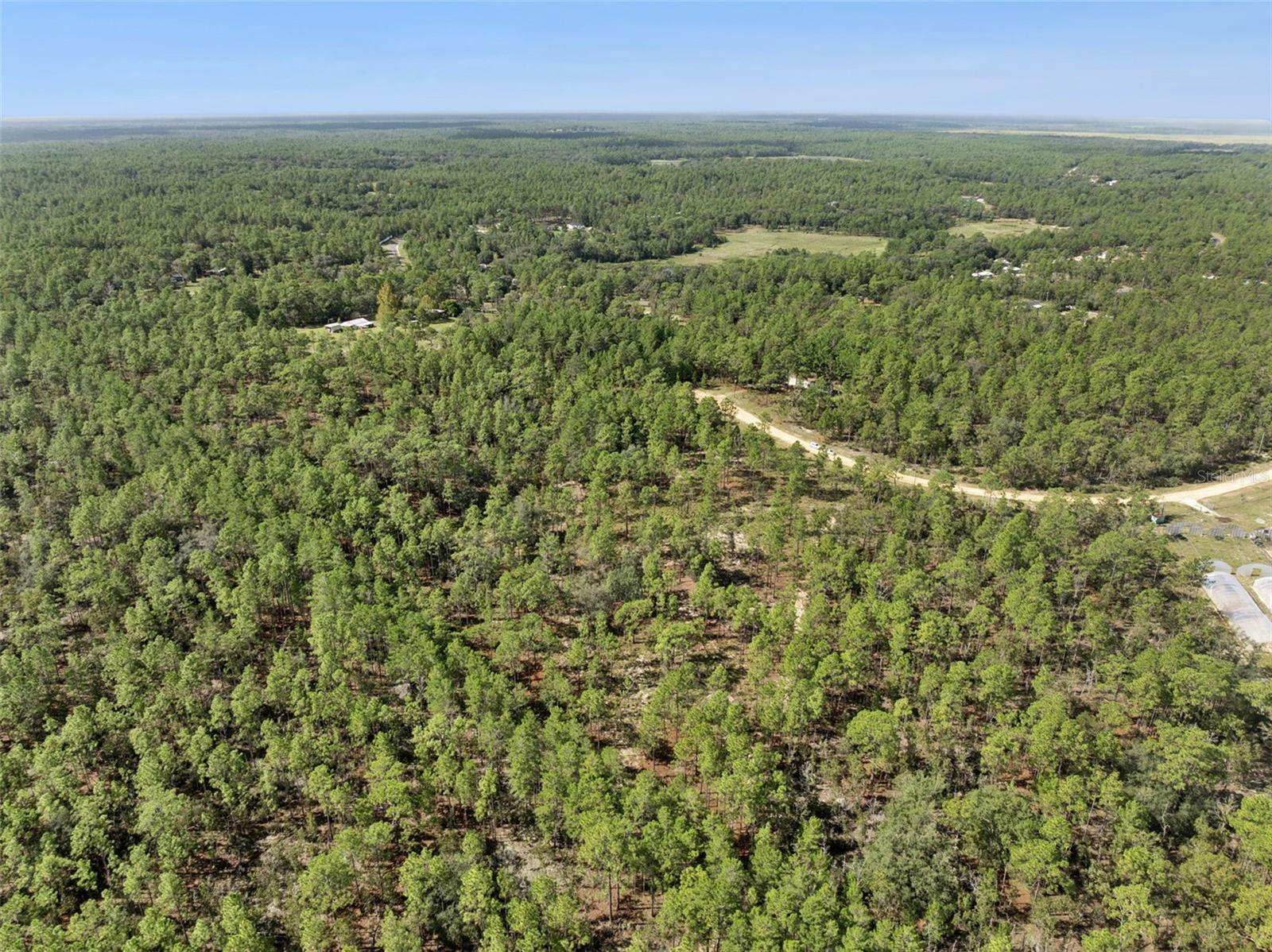 240 Cessna Way Property Photo 8