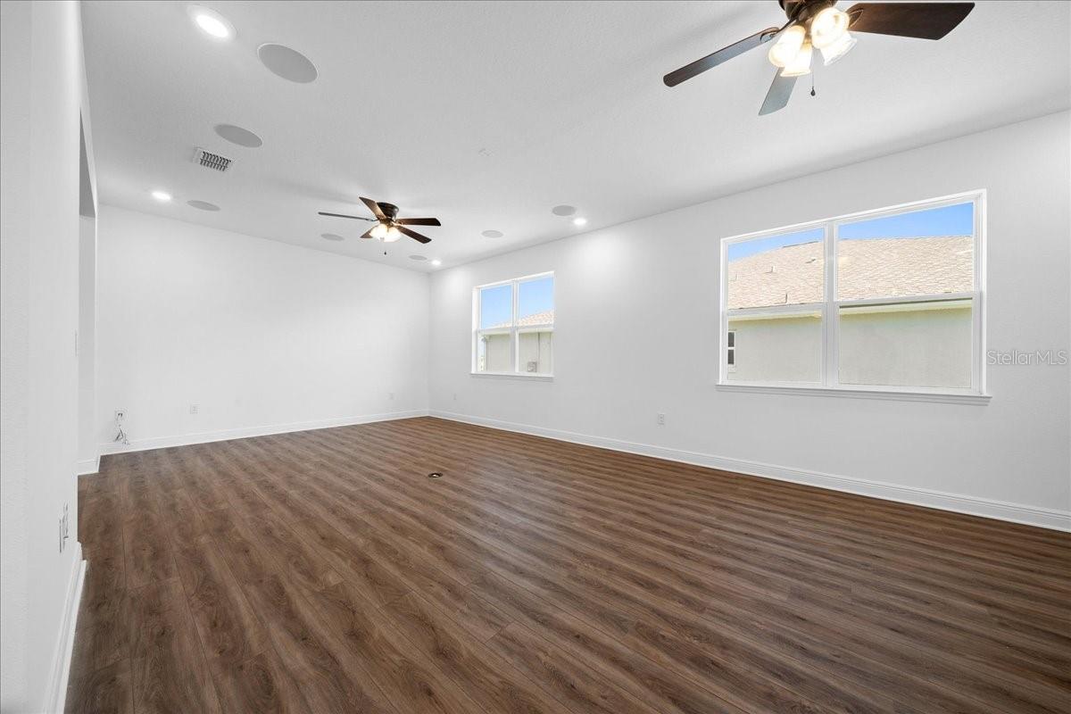 8233 Sw 93rd Ter Property Photo 3
