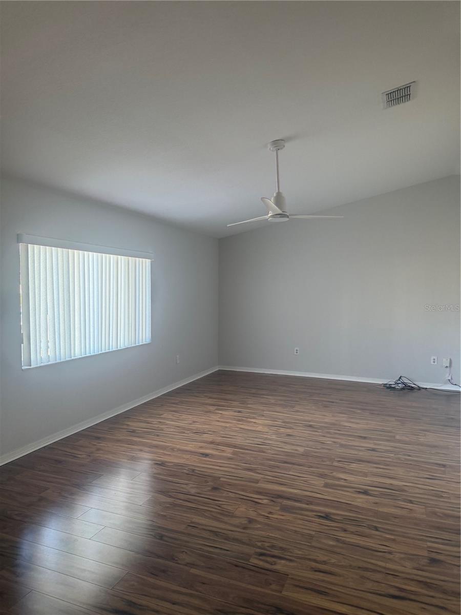 9050 Se 135th Loop Property Photo 3