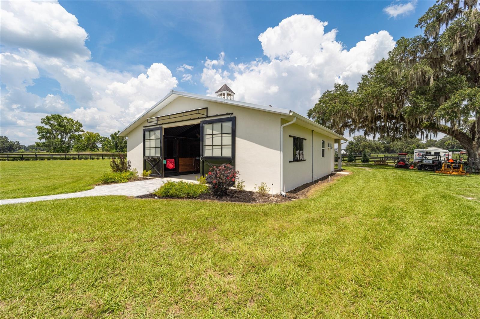 11098 Nw 50th Ln Property Photo 59