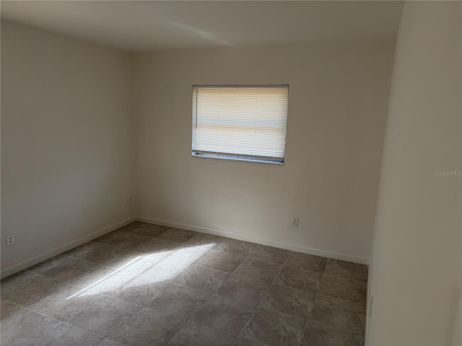 4333 S Rainbow Dr Property Photo 16