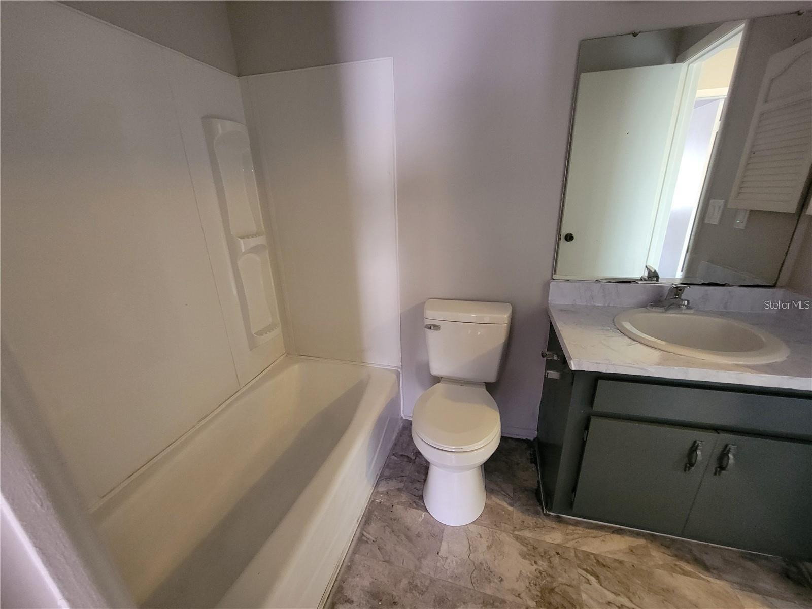 3625 Ne 20th Pl Property Photo 8