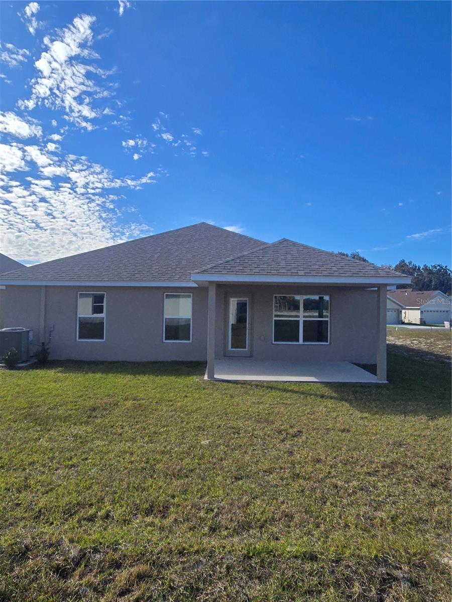 1100 Heron Point Dr Property Photo 4