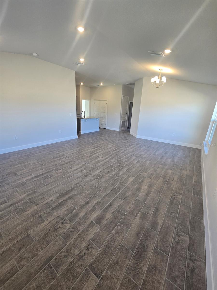 1100 Heron Point Dr Property Photo 14