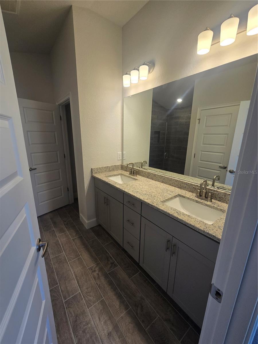 1100 Heron Point Dr Property Photo 22