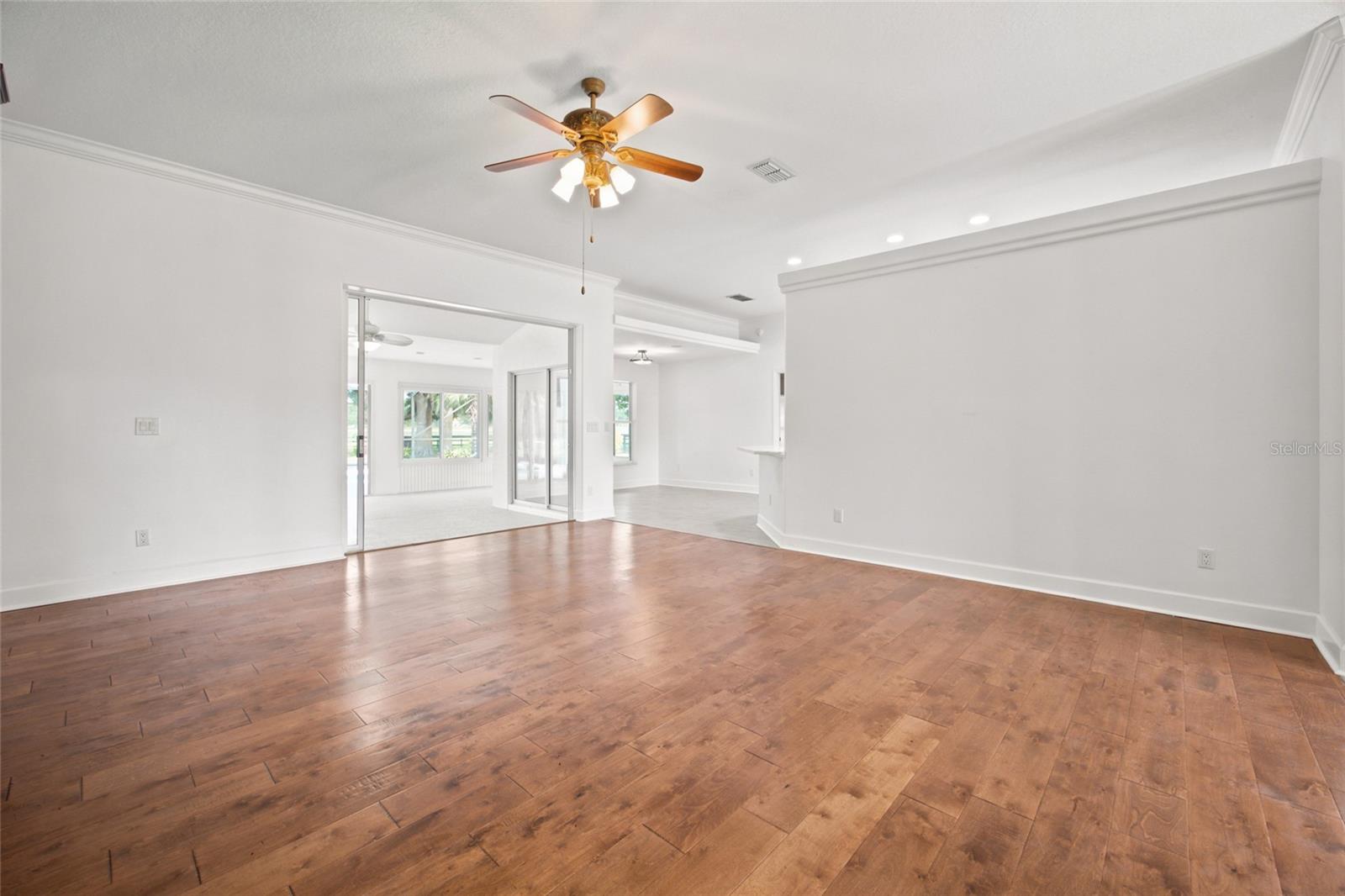 16050 Nw 10th Cir Property Photo 12