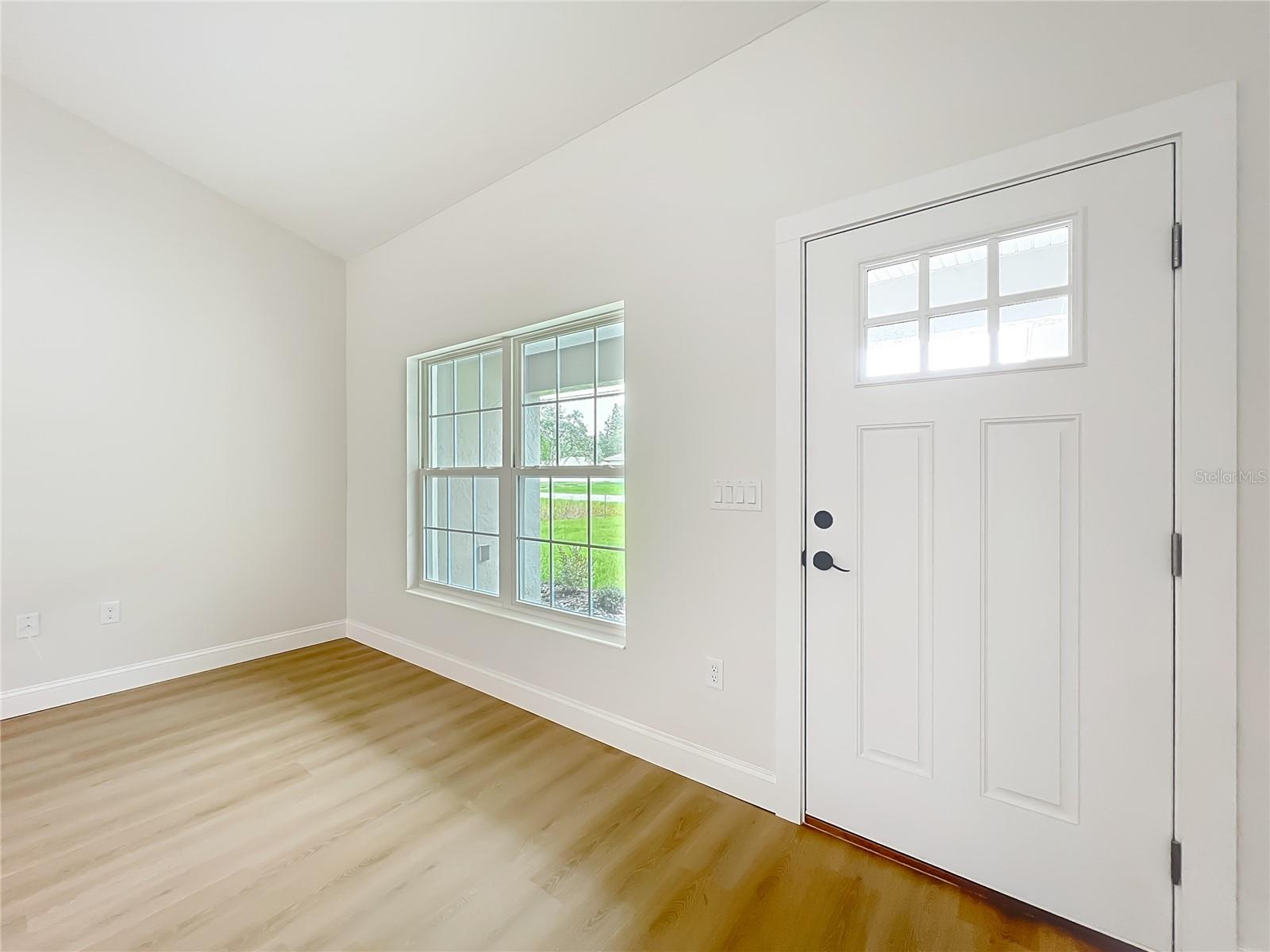 6526 N Earlshire Ter Property Photo 14