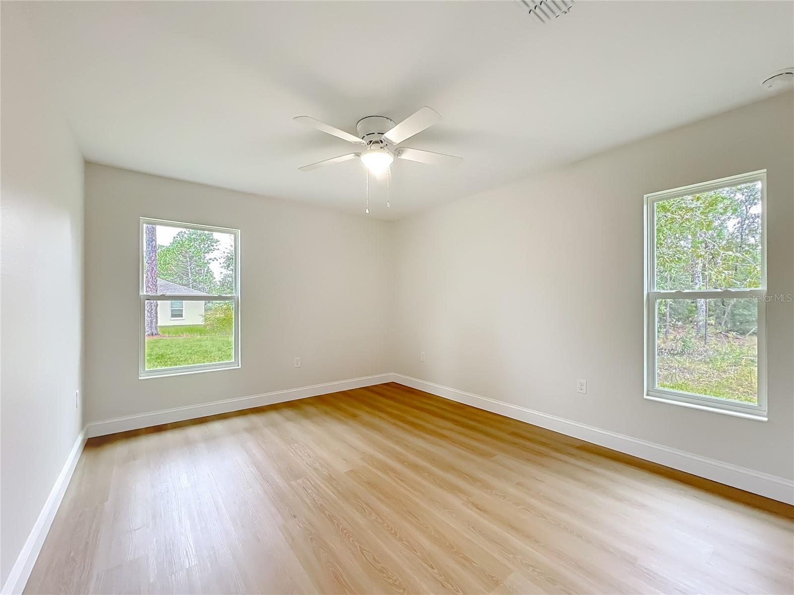 6526 N Earlshire Ter Property Photo 29