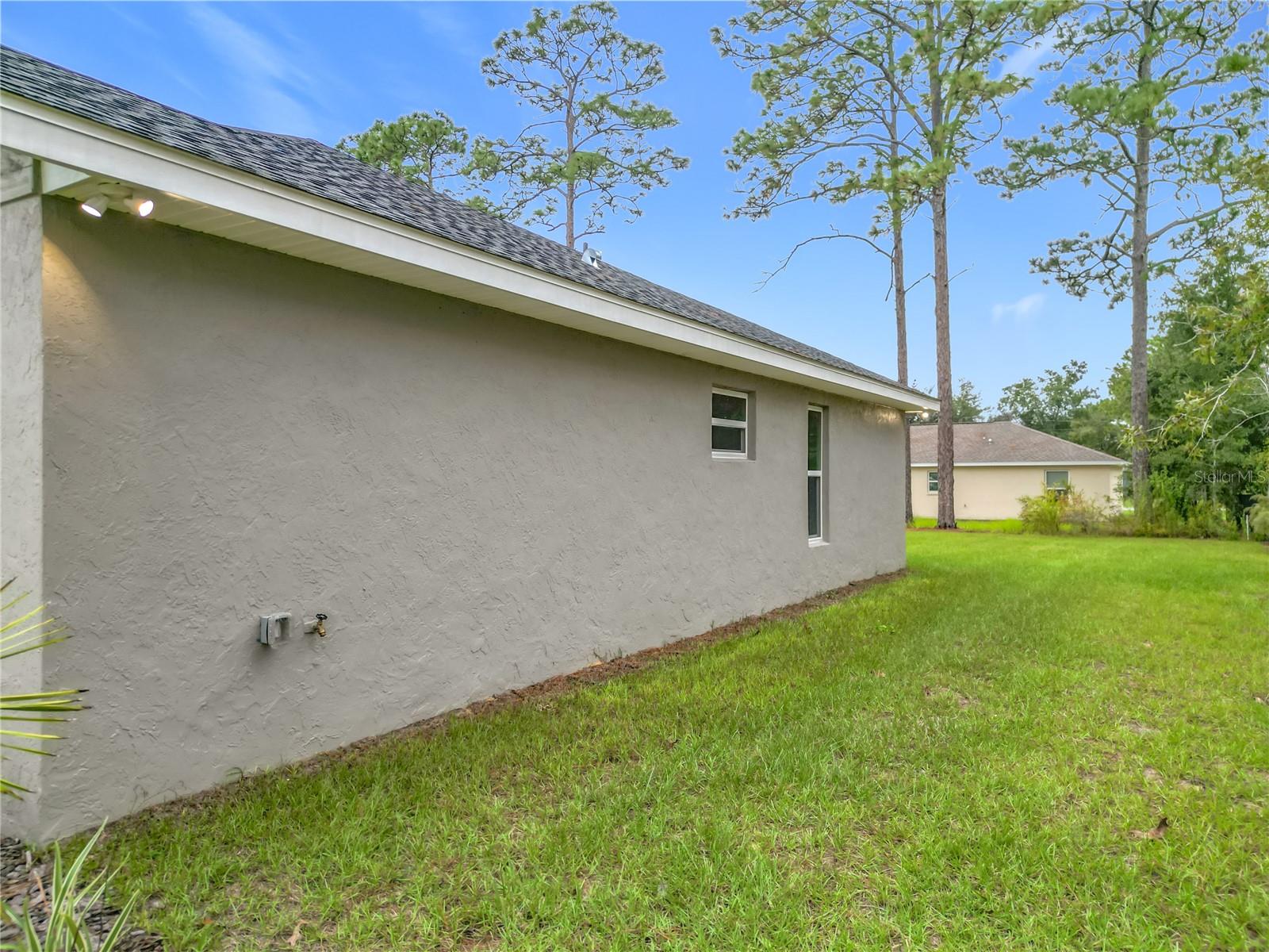 6526 N Earlshire Ter Property Photo 56