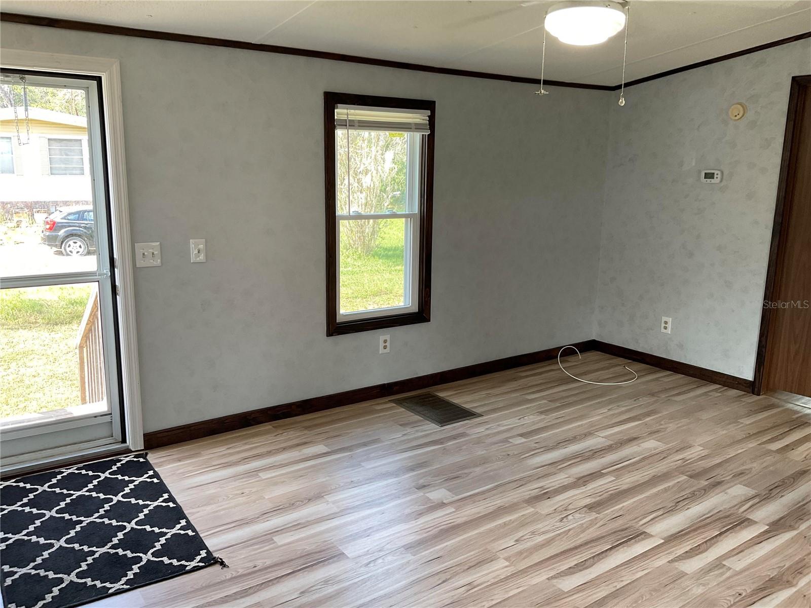 18057 Se 20th Pl Property Photo 2