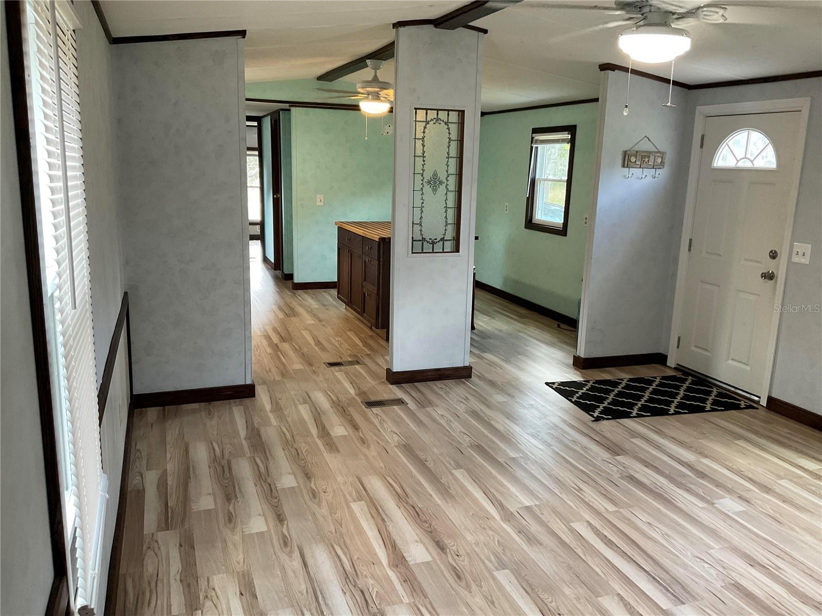 18057 Se 20th Pl Property Photo 3