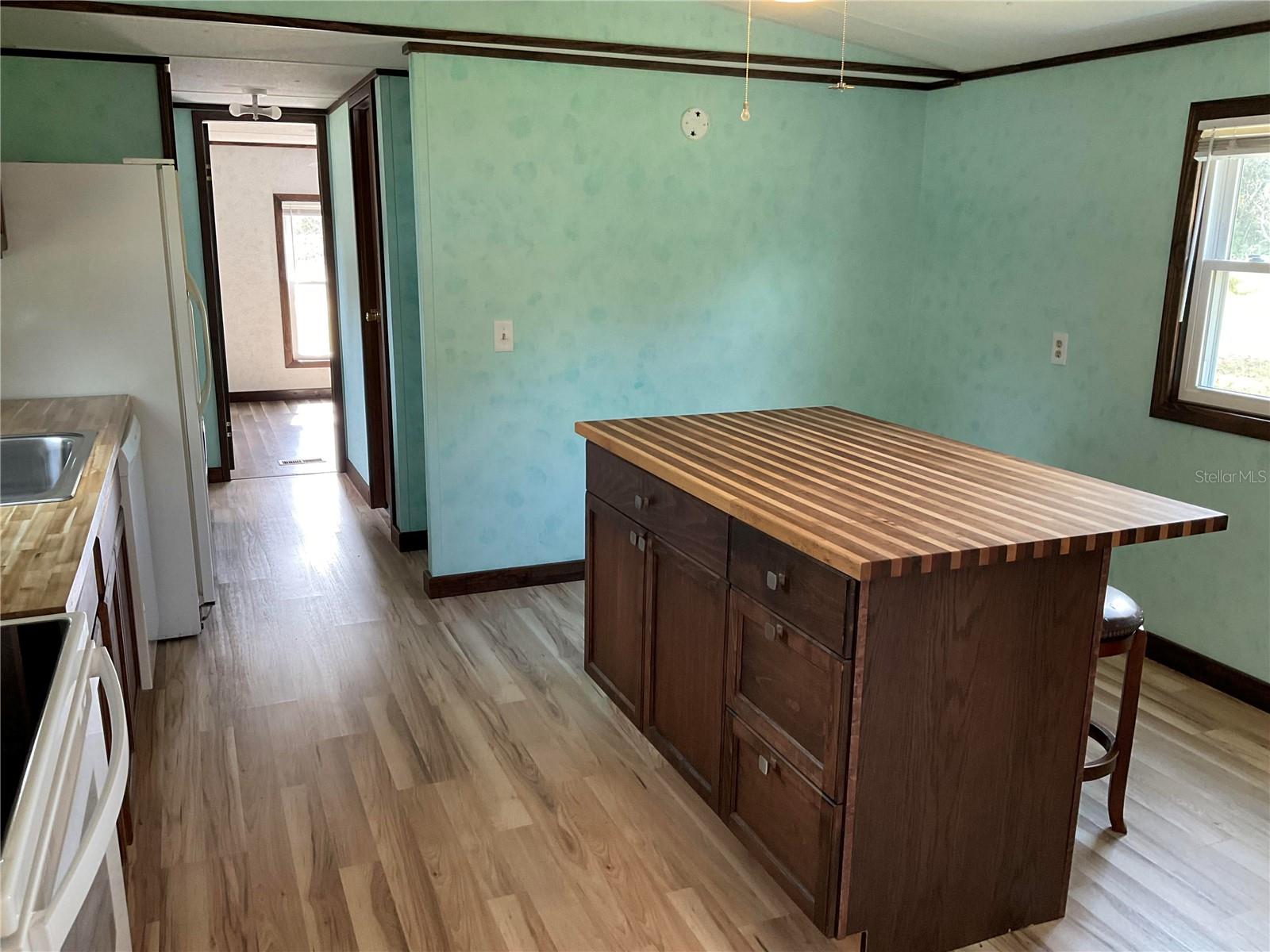 18057 Se 20th Pl Property Photo 4