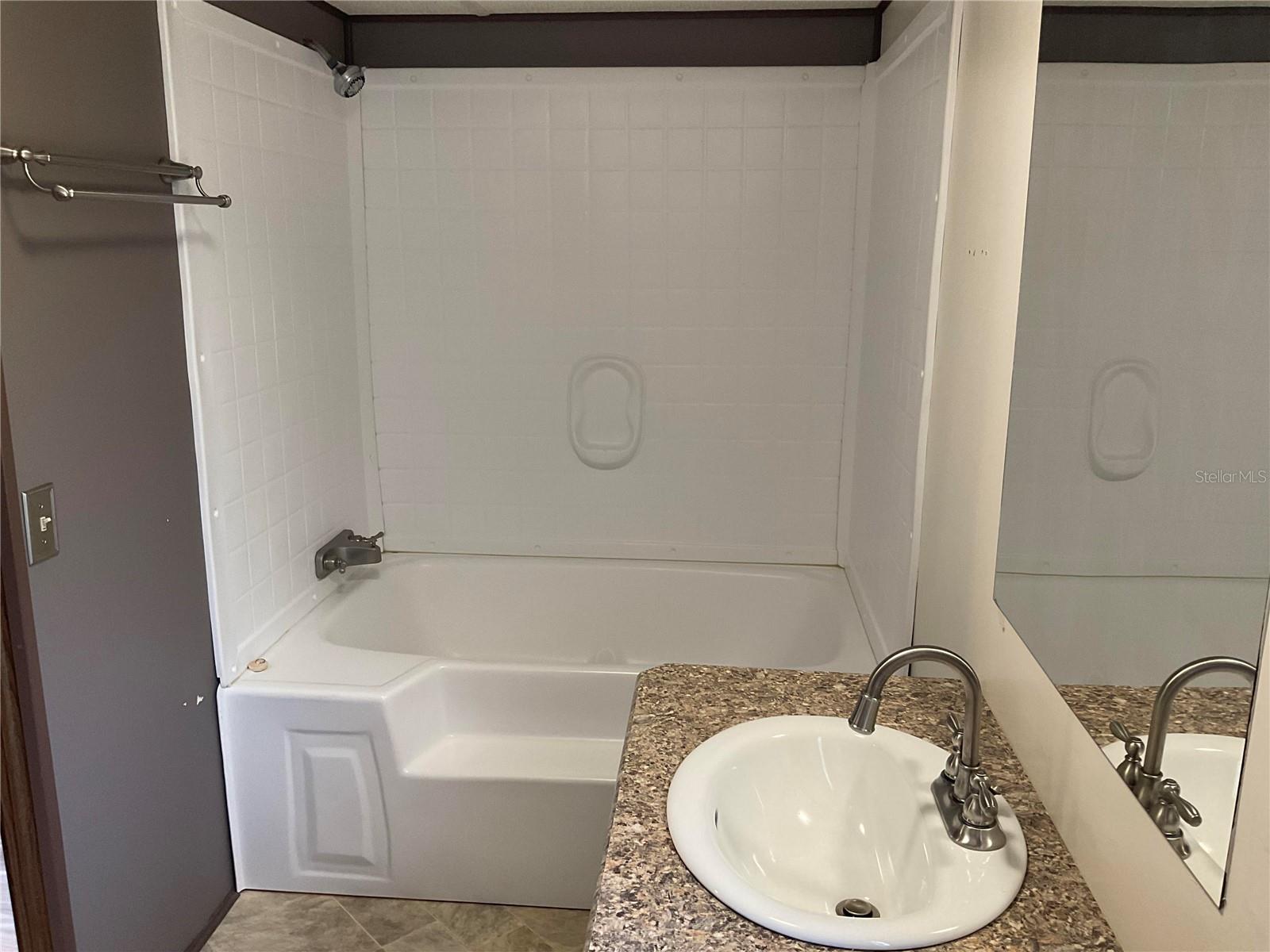 18057 Se 20th Pl Property Photo 11