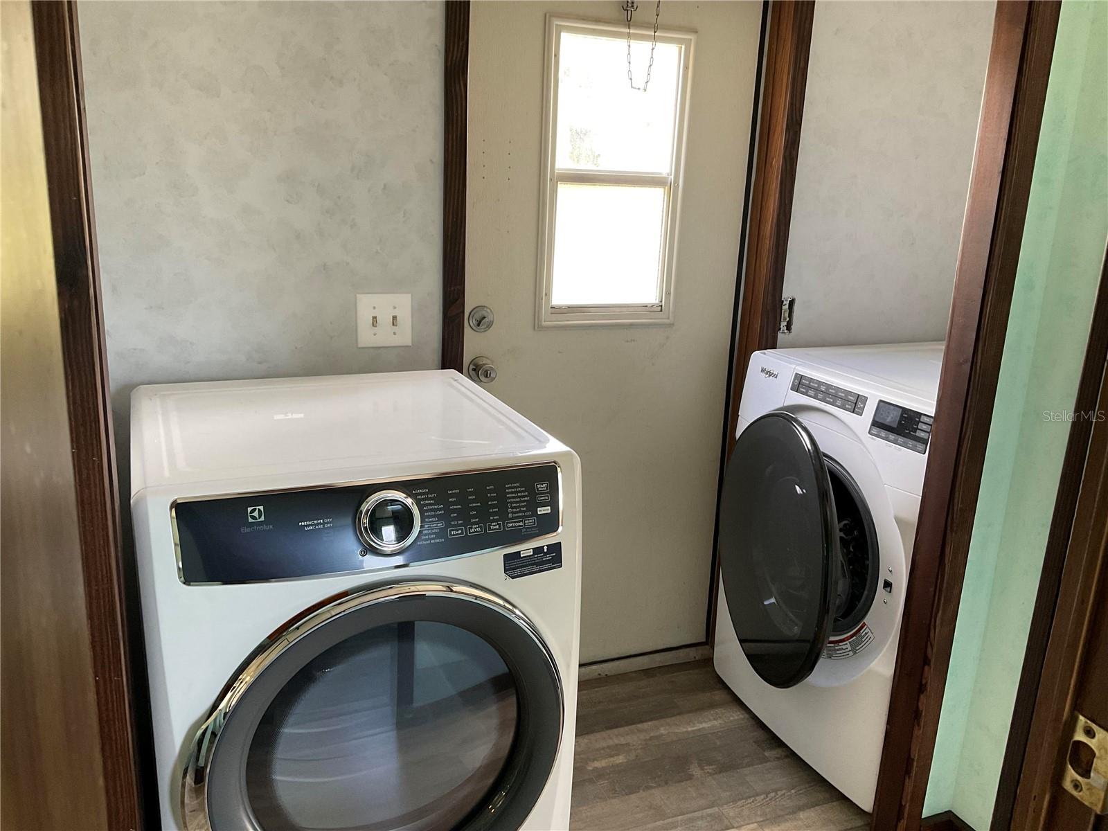 18057 Se 20th Pl Property Photo 12