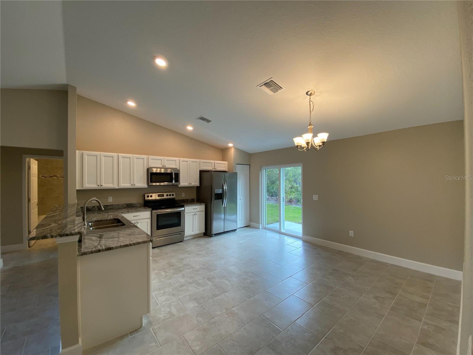 3011 Sw 140th Loop Property Photo 5