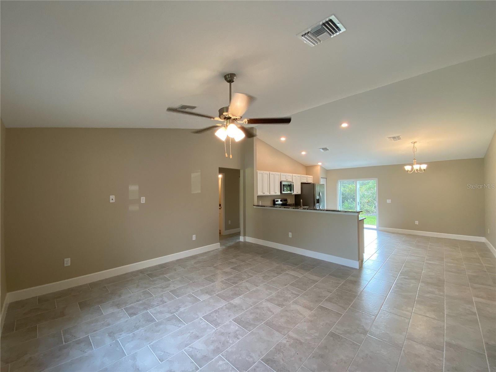 3011 Sw 140th Loop Property Photo 8