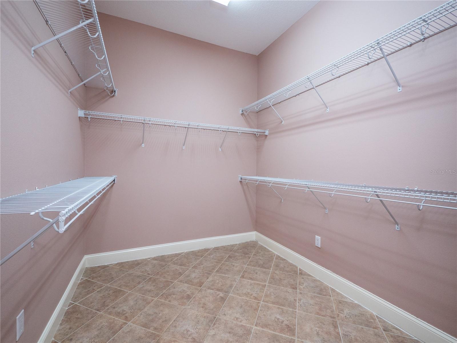 1719 Sw 27th Pl Property Photo 25