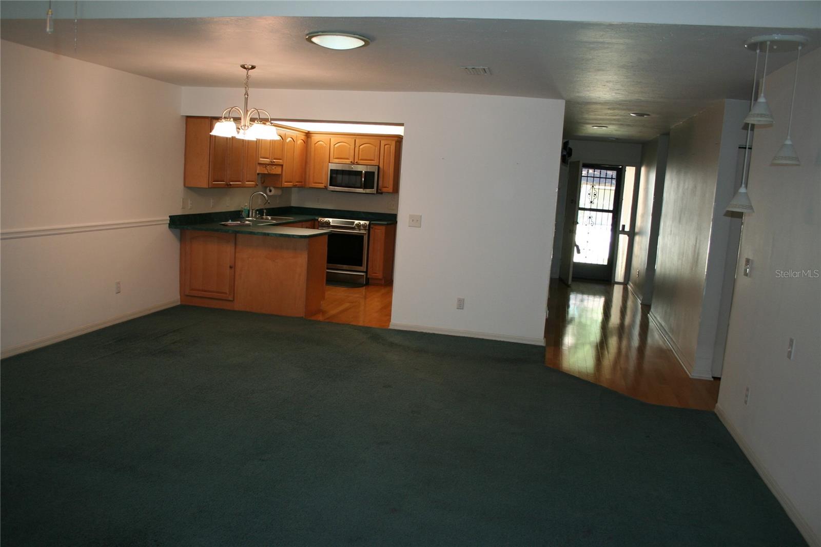 3706 Ne 16th Pl Property Photo 12