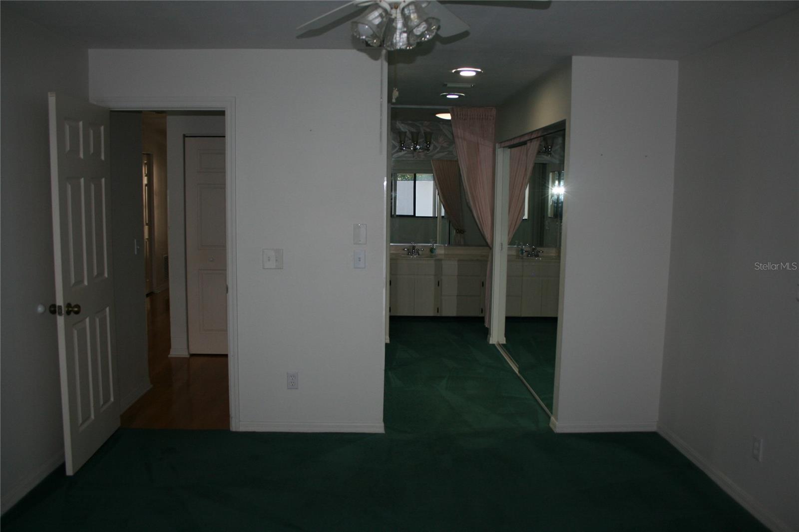 3706 Ne 16th Pl Property Photo 13